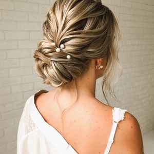 Pearl hair pins for wedding/special occasion!